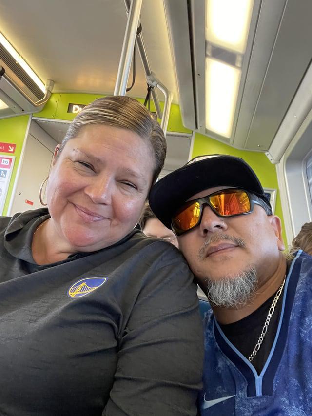 勇士球迷花$4000飞客场,到场发现库里轮休